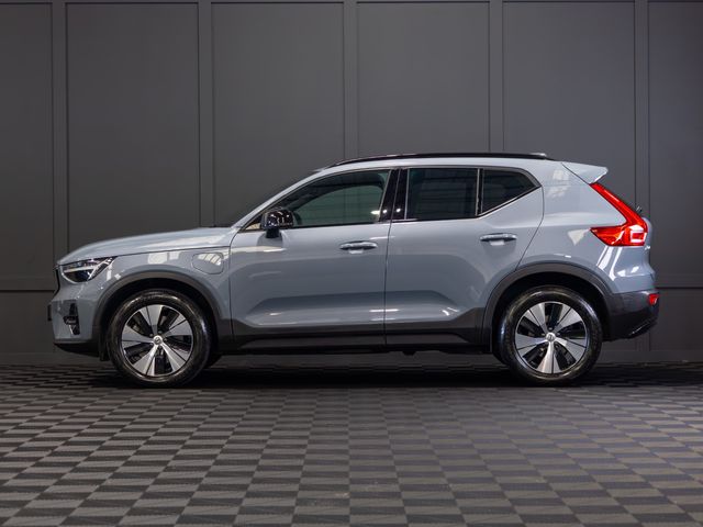 Image for 2022 Volvo XC40 T4 Plus Bright Theme