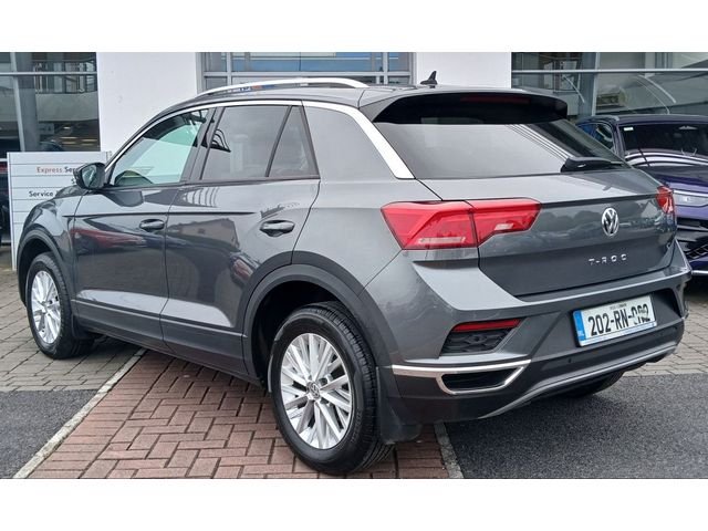 Image for 2020 Volkswagen T-Roc Design 1.5 TSI 150 Bhp **REAR VIEW CAMERA, APP CONECT, CALL US TODAY**