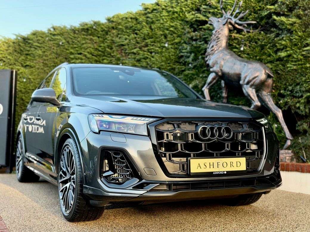 Image for 2026 Audi Q7 SQ7 TFSI QUATTRO VORSPRUNG