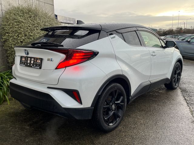 Image for 2022 Toyota C-HR SOL NERO HYBRID AUTOMATIC 1.8 PETROL //HIGH SPEC//HALF LEATHER HEATED SEATS//KEYLESS ENTRY//360 PARKING CAMERAS//