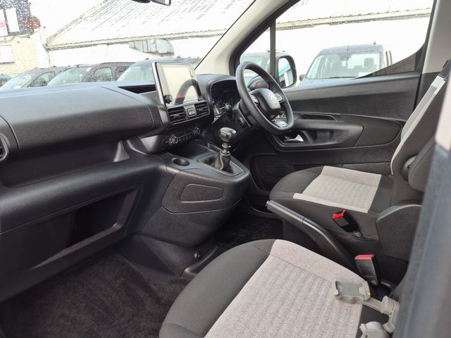 Image for 2024 Citroen Berlingo Wheelchair Access Taxi Spec