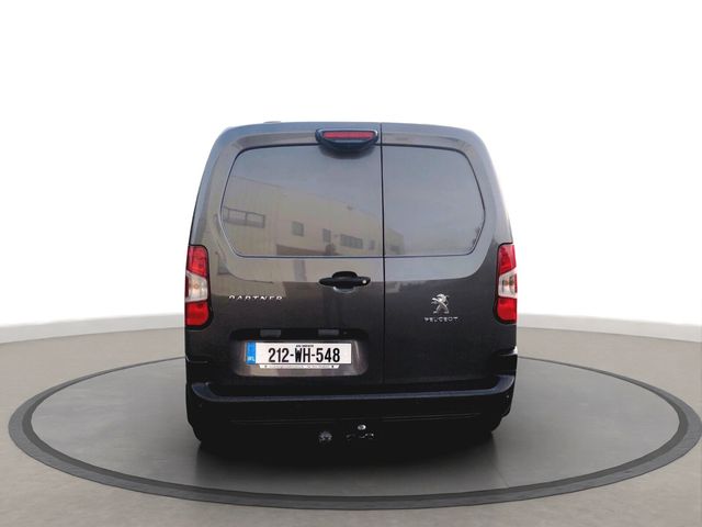 Image for 2021 Peugeot Partner 