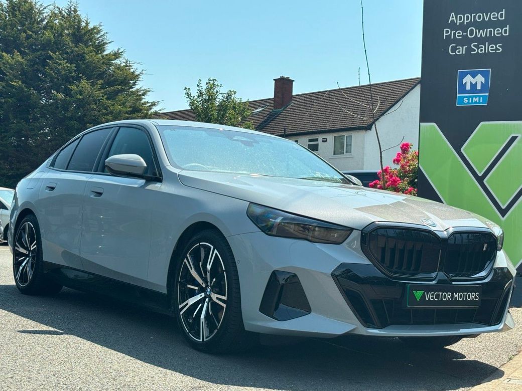 Image for 2025 BMW i5 M-SPORT PRO EDRIVE40 BROOKLYN GREY