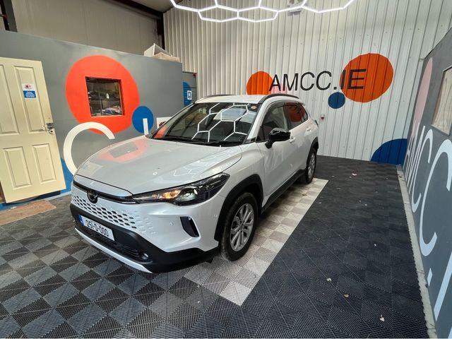 Image for 2025 Toyota Corolla Cross 2025 TOYOTA COROLLA CROSS HYBRID S 1.8 AUTOMATIC / CRUISE CONTROL / REVERSE CAMERA AND MORE