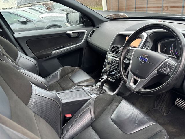 Image for 2017 Volvo XC60 D4 (190hp) FWD R-Design SE Geartronic