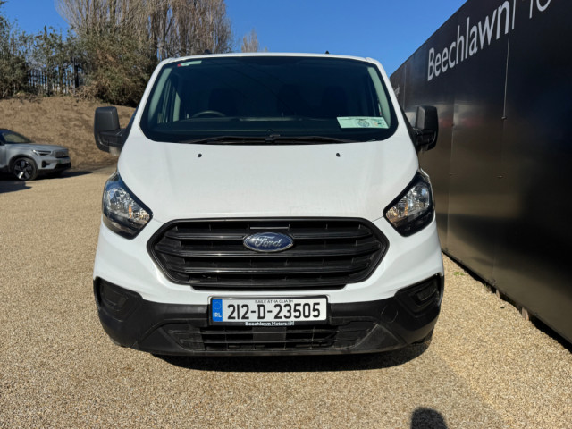 Image for 2021 Ford Transit Custom 2.0 TDCI 105 PS SWB // PRICE EXCL. VAT // ONE OWNER // 10/26 CVRT // BLUETOOTH, ELECTRIC WINDOWS AND MULTI FUNCTIONAL STEERING WHEEL // 