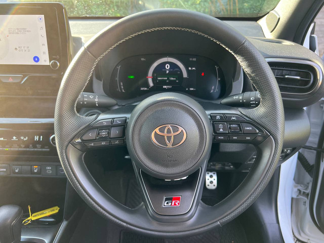 Image for 2024 Toyota Yaris Cross GR SPORT 1.5 HYBRID AUTO // VERY LOW MILEAGE // 360 PARKING CAMERAS // GR HEATED SEATS