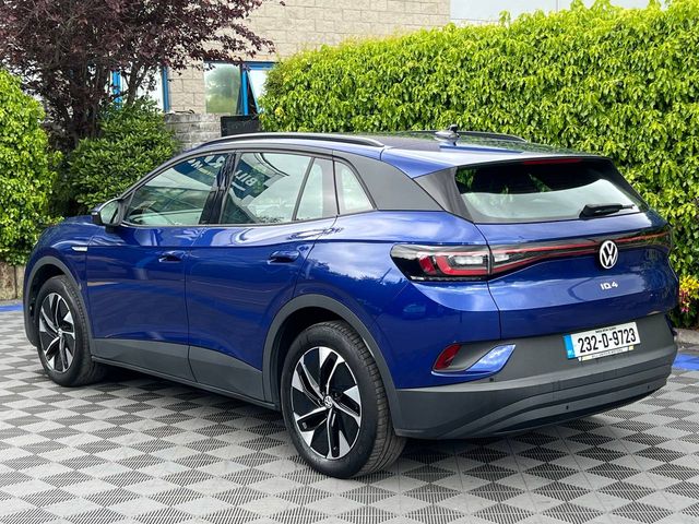 Image for 2023 Volkswagen ID.4 PURE LIFE 52KWH // LOW MILEAGE // DIAMOND CUT ALLOYS // PARKING SENSORS