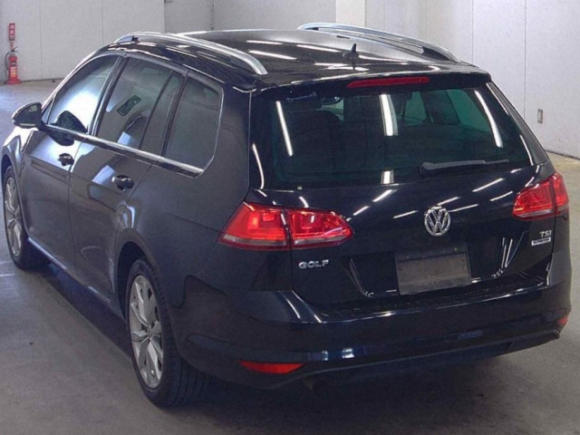 Image for 2017 Volkswagen Golf 1.2 Estate Petrol Auto