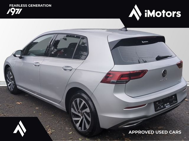 Image for 2022 Volkswagen Golf STYLE TSI DSG