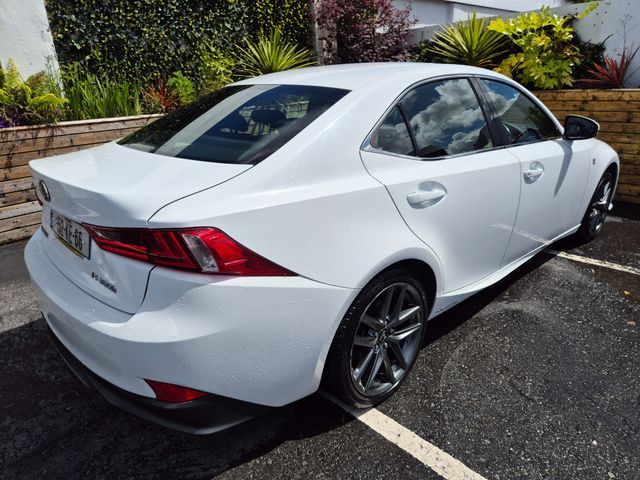 Image for 2015 Lexus IS 300h 2.5 HYBRID / F-SPORT / TOP SPEC / LOW MILEAGE / TAX €190 (152 REG)