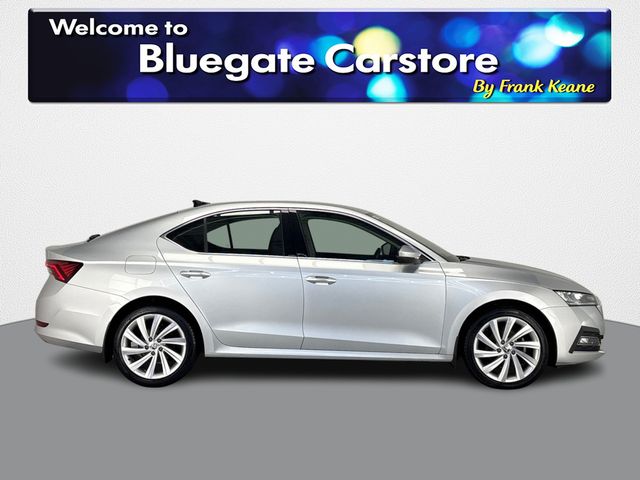 Image for 2022 Skoda Octavia STYLE 2.0 TDI **FULL BLACK CLOTH INTERIOR**REVERSE CAMERA**PARKING SENSORS**FULL DIGITAL DASH**TOUCHSCREEN INFOTAINMENT SCREEN**APPLE CARPLAY**ANDROID AUTO**START/STOP**KEYLESS IGNITION**LANE ASSIST**