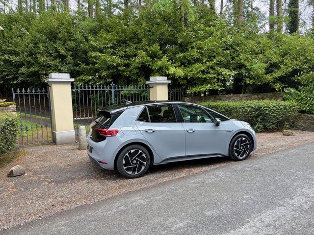 Image for 2023 Volkswagen ID.3 LIFE DX 58kwh 204hp Pro-performance