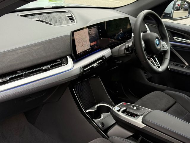 Image for 2026 BMW iX2 eDrive20 M Sport