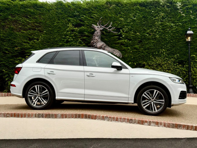 Image for 2019 Audi Q5 Audi Q5 QUATTRO S LINE 190BHP AUTO