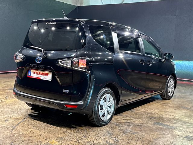 Image for 2021 Toyota Sienta 1.5 HYBRID 7 SEATER - PUSH BUTTON START/STOP - CRUISE CONTROL - REAR CAMERA