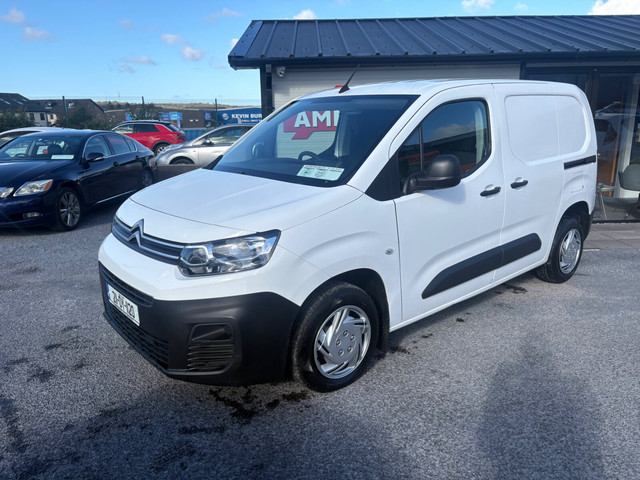 Image for 2021 Citroen Berlingo 