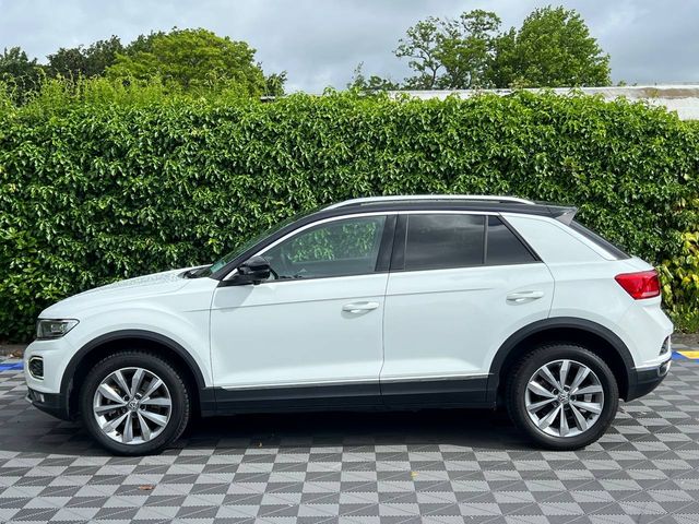 Image for 2020 Volkswagen T-Roc STYLE DESIGN 2.0 TDI // SERVICE HISTORY // REVERSE CAMERA // DIGITAL CLUSTER