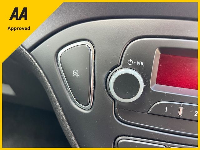 Image for 2018 Opel Corsa CORSA-E E 1.4 I 75PS 5DR