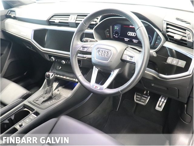 Image for 2024 Audi Q3 45 TFSI E S Tronic S line