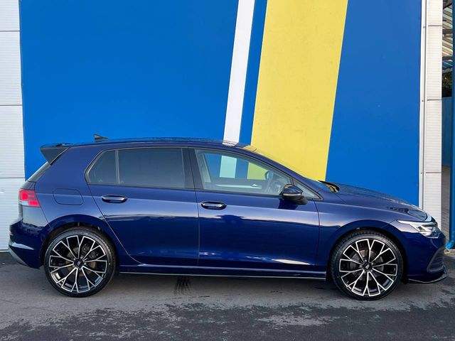 Image for 2022 Volkswagen Golf R PERFORMANCE PACK 2.0 TDI // NEW 19" R-LINE ALLOYS // REVERSE CAMERA // DIGITAL CLUSTER 