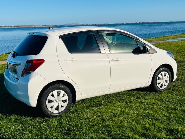 Image for 2015 Toyota Yaris DBA-KSP130 5DR AUTO