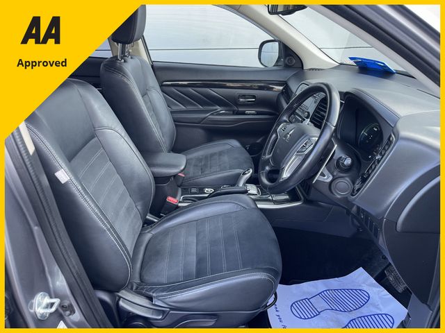 Image for 2016 Mitsubishi Outlander 2.0 GX3H+ PHEV FREE DELIVERY 