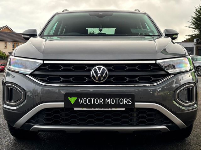 Image for 2024 Volkswagen T-Roc EDITION