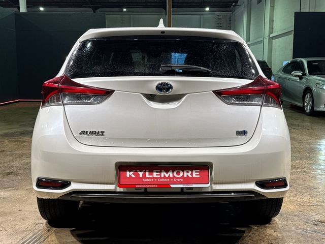 Image for 2018 Toyota Auris HYBRID 1.8L AUTOMATIC - DIAMOND CUT FACTORY ALLOYS - WHITE LEATHER HEATED SEATS - REVERSE CAMERA - CRUISE CONTROL