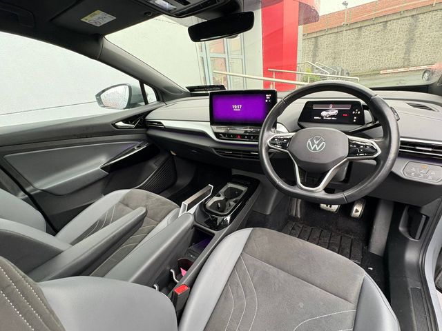 Image for 2022 Volkswagen ID.5 Style Pro 77kwh, Panoramic Roof, 20" Alloys, CarPlay, Camera, Climate Control - First Registered in December 2022 - Trade in Price €30, 444