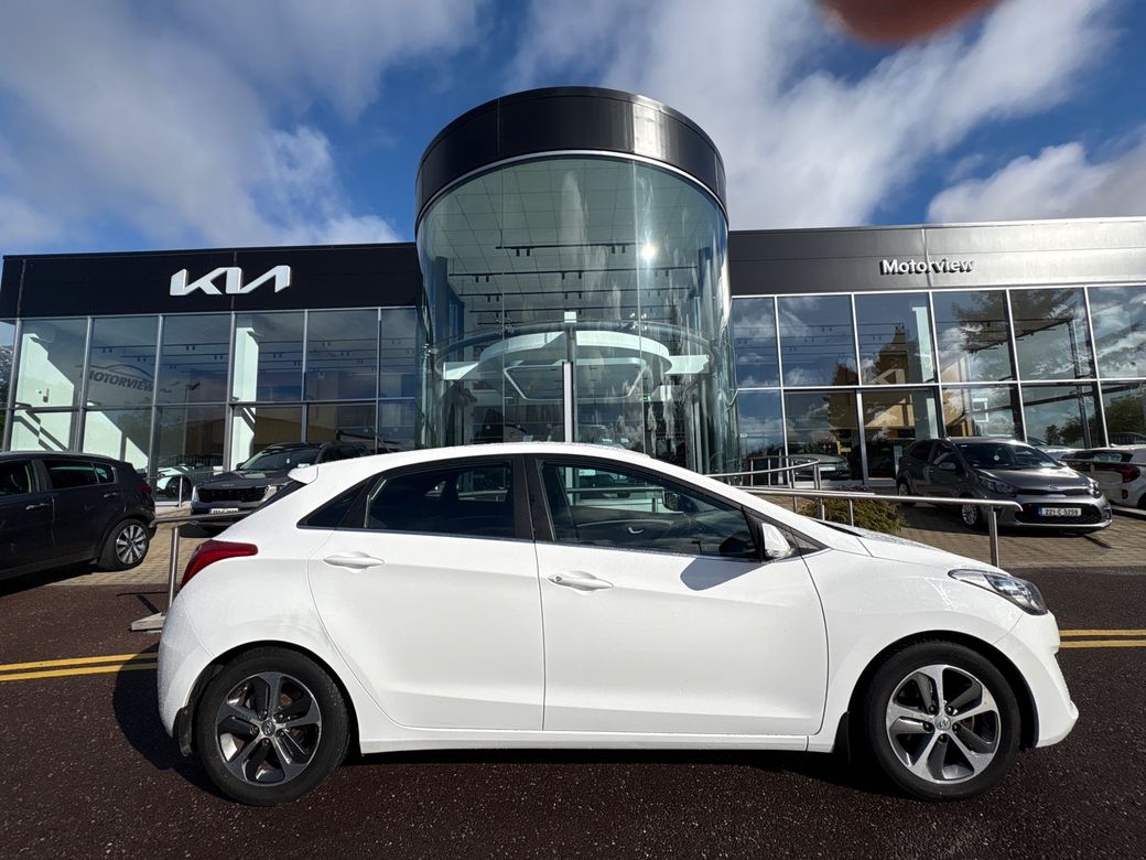 Image for 2015 Hyundai i30 RESERVED COD IMMACULATE CONDITION* Multi-Function Steering Wheel; Bluetooth; Wireless Smartphone Control