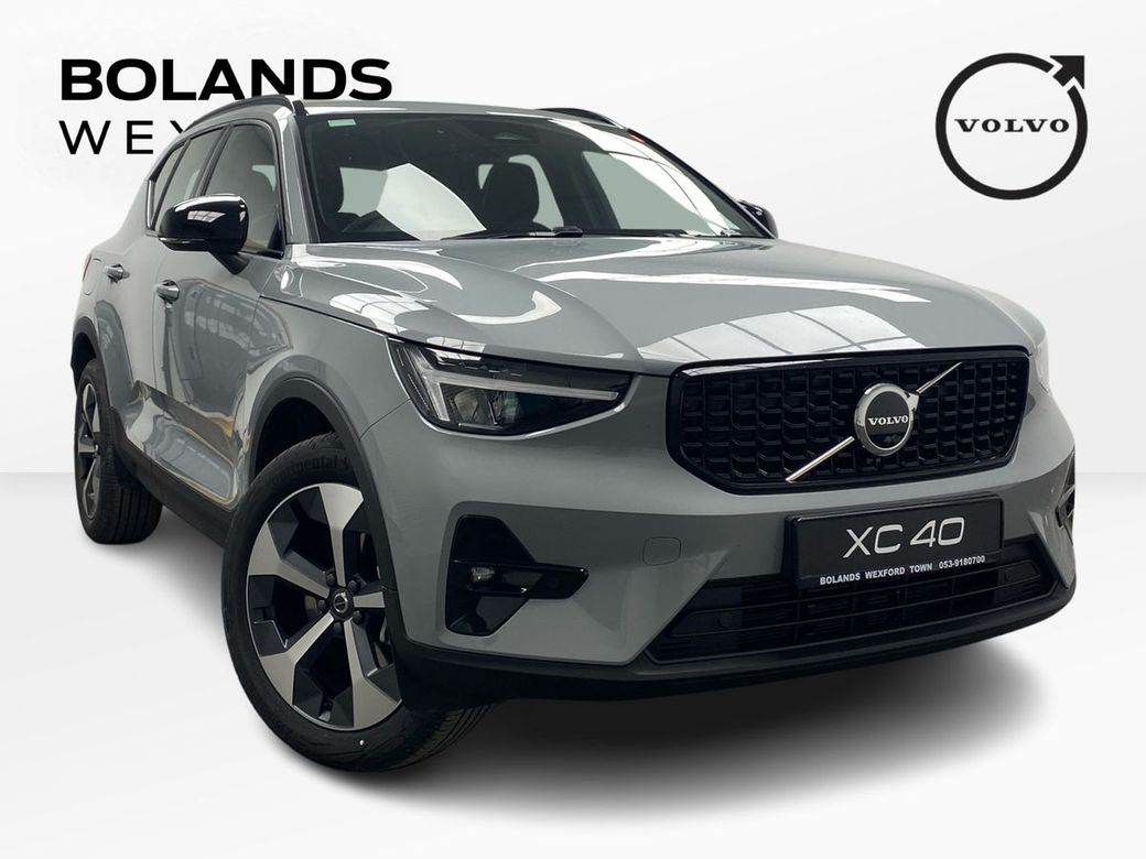 Image for 2026 Volvo XC40 MILD HYBRID B3 PLUS in VAPOUR GREY