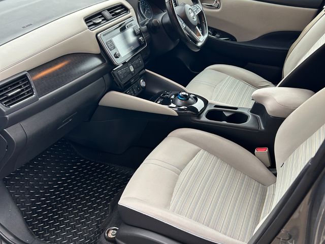 Image for 2019 Nissan Leaf 40k EV SV Cold PK 40KW 18 4DR AU