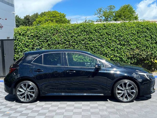 Image for 2025 Toyota Corolla GZ SPORT 1.8 HYBRID AUTO // VERY LOW MILEAGE // DUAL ZONE CLIMATE CONTROL // BLUETOOTH MUSIC