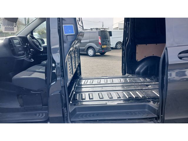 Image for 2021 Mercedes-Benz Vito 