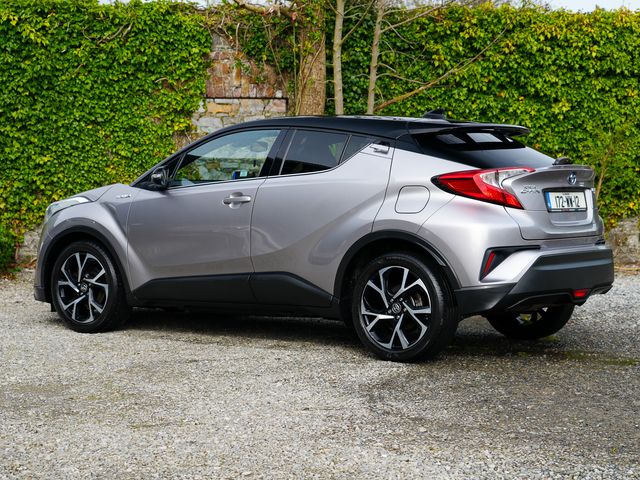 Image for 2017 Toyota C-HR Hybrid Luna Sport 4DR Auto