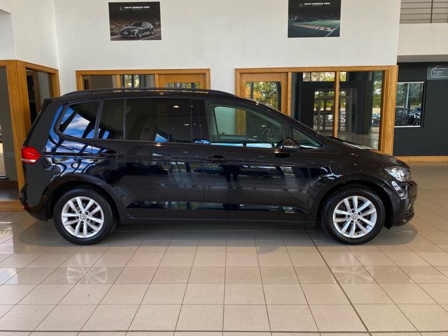 Image for 2016 Volkswagen Touran 1.6TDI 110HP Comfortline 7 Seats