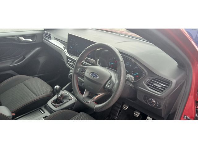 Image for 2023 Ford Focus ST-Line Vignale 1.0L EcoBoost 125PS **REAR VIEW CAMERA, BLUETOOTH, CALL US TODAY!** 