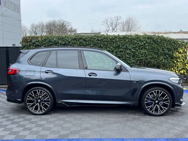 Image for 2021 BMW X5 M-SPORT COMPETITION XDRIVE45e 3.0 HYBRID // LEATHER HEATED SEATS // APPLE CARPLAY/ANDROID AUTO // ADJUSTABLE AIR SUSPENSION