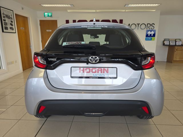 Image for 2022 Toyota Yaris 1.0 Luna 4DR