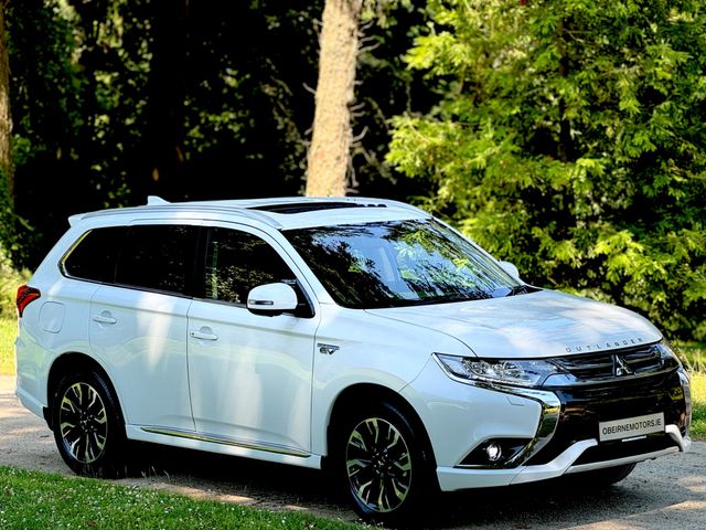 Image for 2017 Mitsubishi Outlander 2.0 GX5H PHEV * TOP SPEC * LOW KMS *