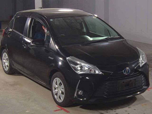 Image for 2017 Toyota Vitz 1.5 Petrol Hybrid Auto