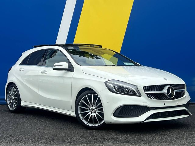 Image for 2018 Mercedes-Benz A Class A180 AMG-LINE PREMIUM 1.6 AUTO // PANORAMIC SUNROOF // LEATHER/ALCANTARA HEATED SPORT SEATS // REVERSE CAMERA