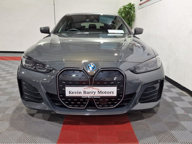 Image for 2022 BMW i4 40 M SPORT (MASSIVE SPEC) AUTOMATIC **ONE OWNER / APPLE CARPLAY / COMFORT ACCESS / ELECTRIC & MEMORY SEATS / HARMAN KARDON SOUND / HEADS UP DISPLAY / REVERSE CAMERA / WIRELESS PHONE CHARGING**