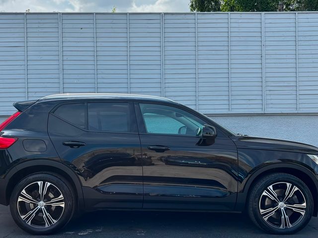 Image for 2022 Volvo XC40 INSCRIPTION / BIG SPEC / T4 RECHARGE / 18" ALLOYS / APPLE / CAMERA / ELECTRIC BOOT LID / NAV / FULL HISTORY / *FINANCE PACKAGES AVAILABLE*
