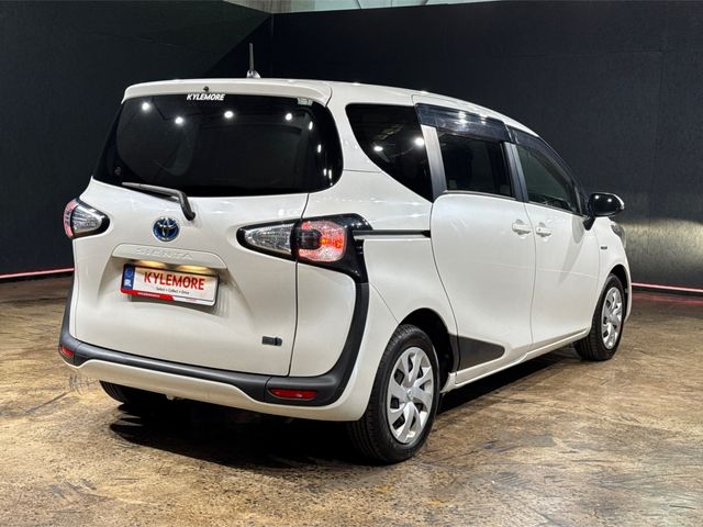 Image for 2017 Toyota Sienta 1.5 HYBRID 7 SEATER - TOYOTA SAFETY SENSE - REAR CAMERA
