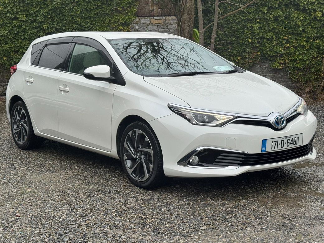 Image for 2017 Toyota Auris 1.8 Hybrid Sport