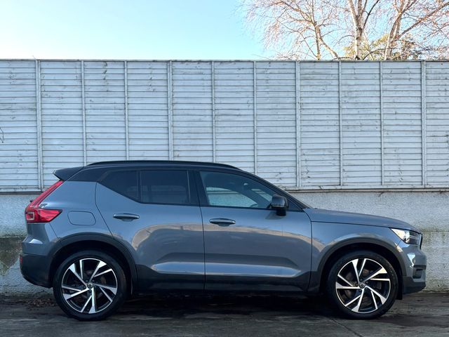 Image for 2021 Volvo XC40 R-DESIGN PRO T5 RECHARGE 260bhp / PAN ROOF / HALF-LEATHER / FULL VOLVO HISTORY / ONE OWNER / *FINANCE PACKAGES AVAILABLE*