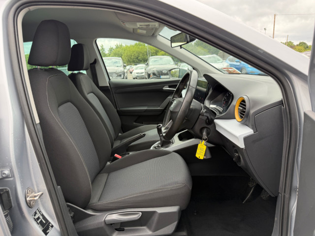 Image for 2022 SEAT Arona 1.0tsi 110HP SE Plus * APPLE CAR PLAY / PARKING SENSORS * 