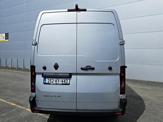Image for 2025 Renault Master LM35 Advance 150HP